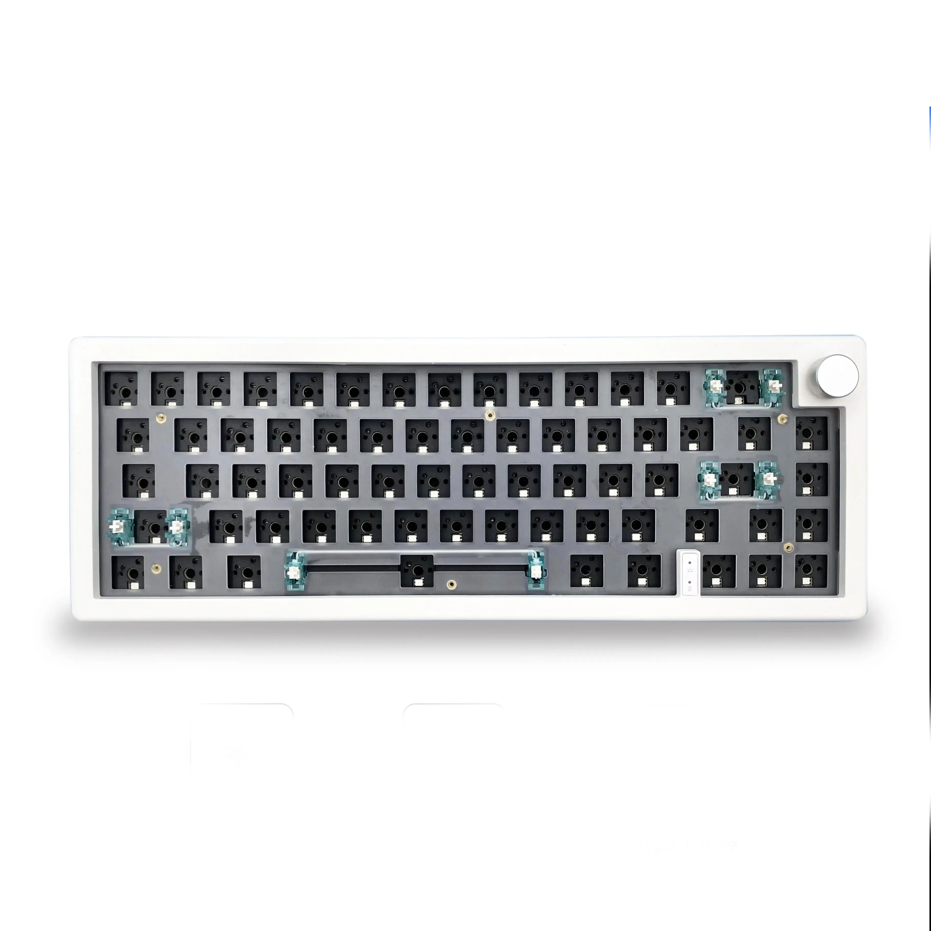 हॉट स्वैपेबल मैकेनिकल कीबोर्ड गैसकेट 2.4जी आरजीबी बैकलिट गैसकेट स्ट्रक्चर कीबोर्ड 3 मोड अनुकूलित कीबोर्ड