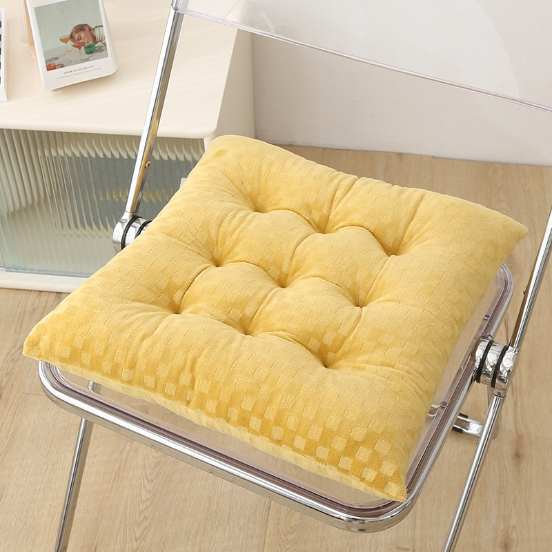 ตุ๊กตาผ้าสีเหลือง