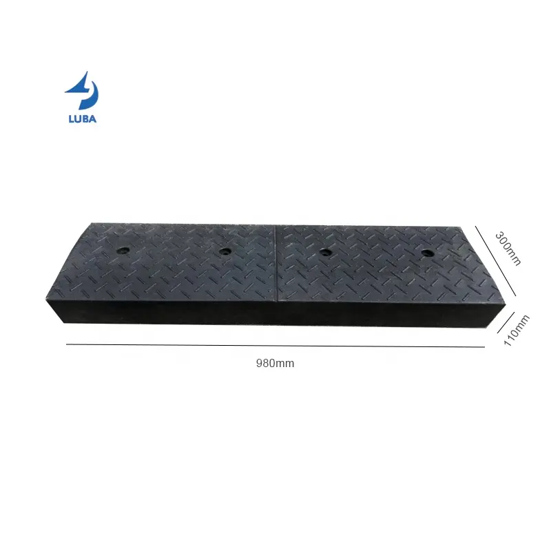 Grosir Grosir 110Mm Removable Karet Daur Ulang Plastik Kerb Ramps Karet Pengaman Mobil Ramps