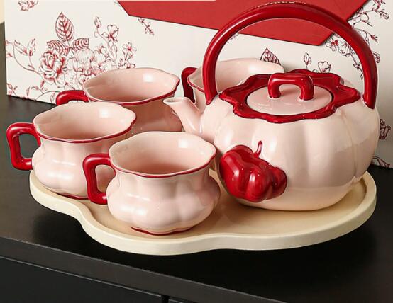 Ensemble de plateaux rouges