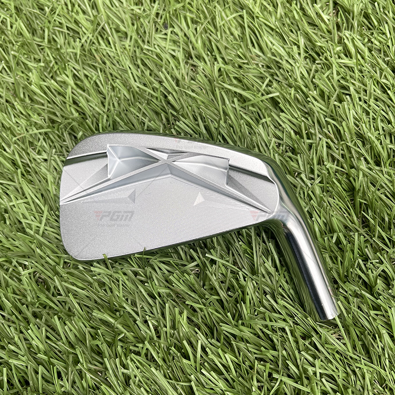cabeza de hierro de golf 7