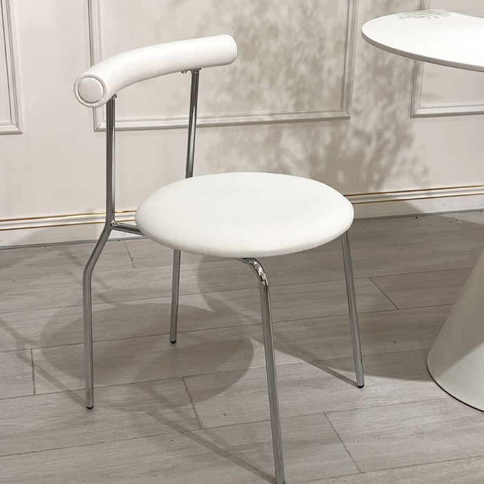 Chaise à roulettes en argent blanc pur