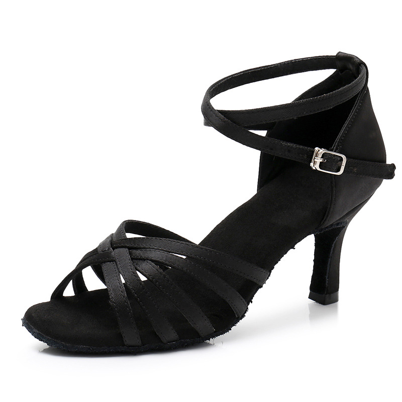 black:7cm heel
