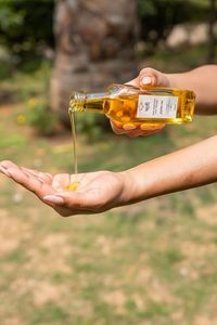 Maati Jojoba <strong>Oil</strong> 100ml Undiluted Raw Unrefined Natural Conditioner Moisturizer for Skin Hair Hair-Loss Prevention Leave-In
