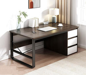 Escritorio de ordenador pequeño económico y sencillo para el hogar, dormitorio, aprendizaje, escritura, mesa de estudio, marco de acero para una sola persona