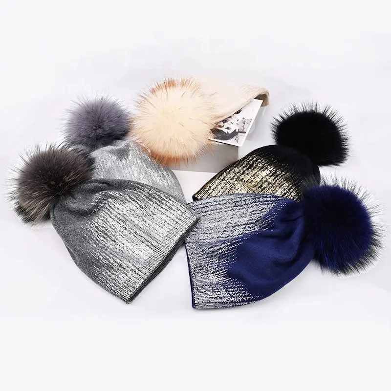 Gorros de punto con pompón de piel auténtica para mujer, sombreros de invierno de doble capa, estilo brillante, moda personalizada, venta al por mayor