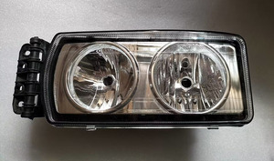 ヘッドランプマニュアルRHD504238380504238378 Ivecoオートヘッドライト用ヨーロピアントラックボディパーツ