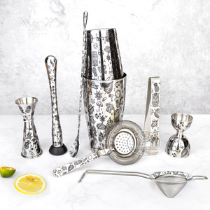8Pcs Tùy Chỉnh Tiki Khắc 18 + 28Oz Cocktail Shaker Set Mixologist Bartender Kit Đồ Uống Trộn Thanh Công Cụ Với Cốc Đo - Product Image 2
