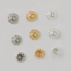 Toptan 100-200 adet/grup 5x6mm 6x8mm gümüş/altın/rodyum kaplama çiçekli boncuk kapaklar takı klipsler uç kapağı DIY takı bulguları