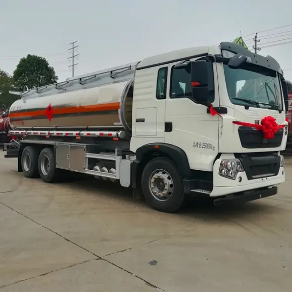 ディーゼルタンカートラックオイルタンクトラック6x2燃料タンクトラック