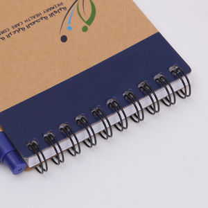 Cuaderno en espiral de papel Kraft creativo, tamaño A6, 60 hojas, diario de hojas sueltas con banda elástica y bolígrafo para uso escolar, logotipo impreso - Product Image 5