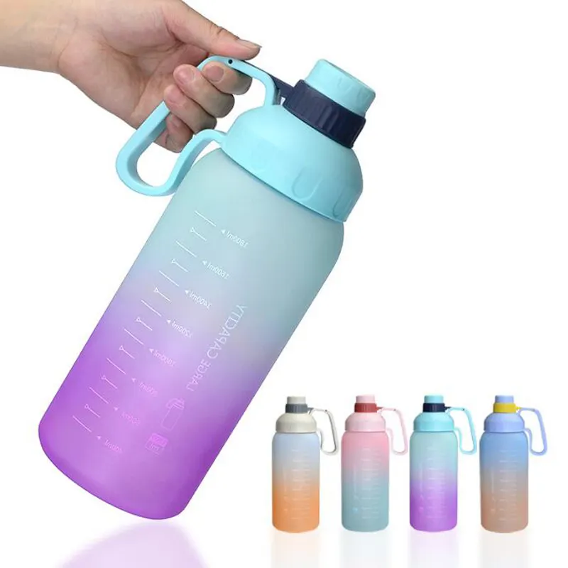 बड़े आधा गैलन 64 oz प्रेरक पानी की बोतल Leakproof Tritan BPA मुक्त फिटनेस खेल पानी सुराही समय मार्कर कसरत बोतल