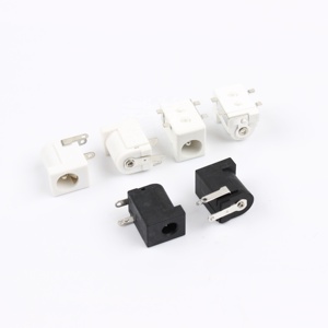 DC12V 2A DC30V 5521 PCB แจ็คไฟผ่านรู DC-005 2.0mm 5.5x2.0mm ตัวเมียซ็อกเก็ตตัวเมีย DC005สีดำ5.5*2.0/2.1mm สำหรับอะแดปเตอร์ไฟฟ้า - Product Image 1