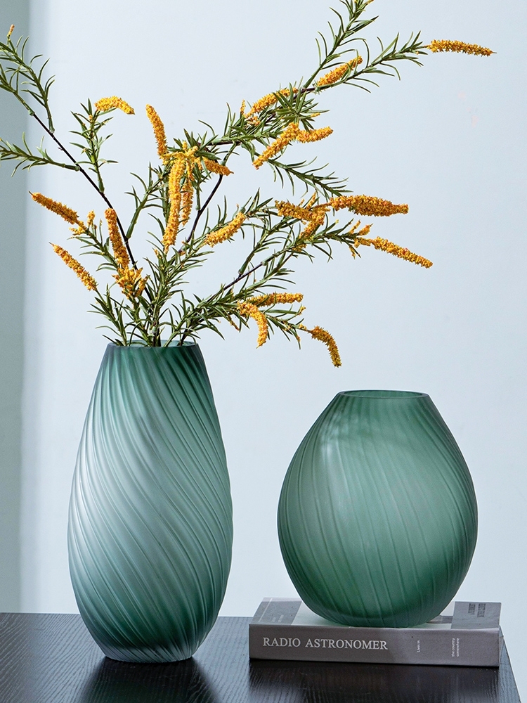 Factory Produced Wholesale Glass Luxury Vase Glass