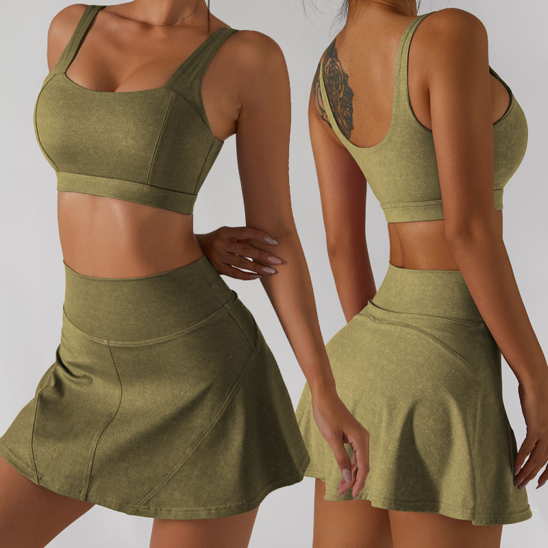 สีเขียว