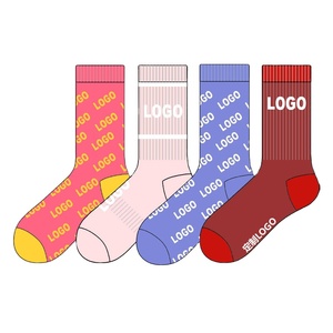 Qualité de luxe LOGO personnalisé Chaussettes Hommes Personnalisé Style Différent Athlétique Gym Chaussettes Designer Logo Tricoté Modèle Complet Robe Chaussettes