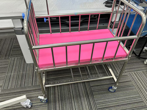 Sbct11 Trung Quốc giá thấp 304 thép không gỉ phòng khám bé cot bé có thể tháo rời giường sơ sinh bé cũi cho bệnh viện - Product Image 5