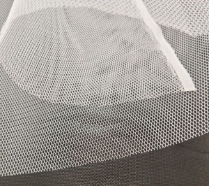 00% Polyester Sechseckiges hartes Netz Krinolin gewebe Atmungsaktives, schnell trocknendes Petticoat-Netz von Yard - Product Image 5