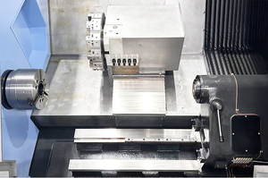 DONGS-TCK700 <strong>2</strong> <strong>Axis</strong> Slant Bed <strong>Cnc</strong> <strong>Lathe</strong> <strong>Machine</strong> Torno <strong>Cnc</strong> Fanuc <strong>Control</strong> China <strong>Cnc</strong> Turning <strong>Machine</strong> - Product Image 3