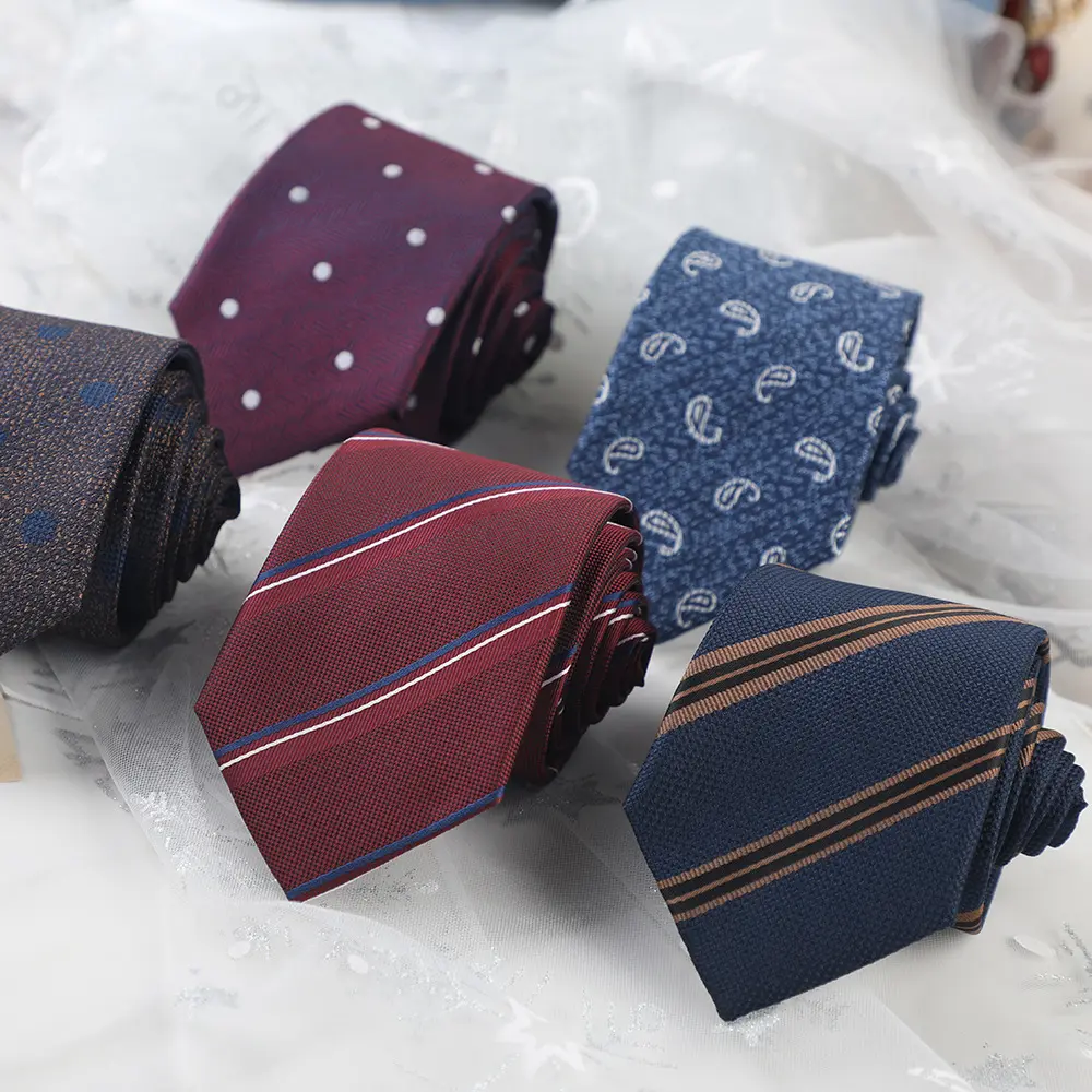 Corbata para hombres, manos de negocios, corbata a rayas, poliéster, seda, atuendo formal, informal, moderno, imprescindible para hombres