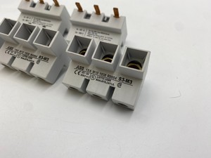Neue und originale Plc-Menge von 5 S3M3-Klemmenschrauben 63 600 Volt AC zur Verwendung mit SPS-Programmier steuerung der Serie MS325 - Product Image 2