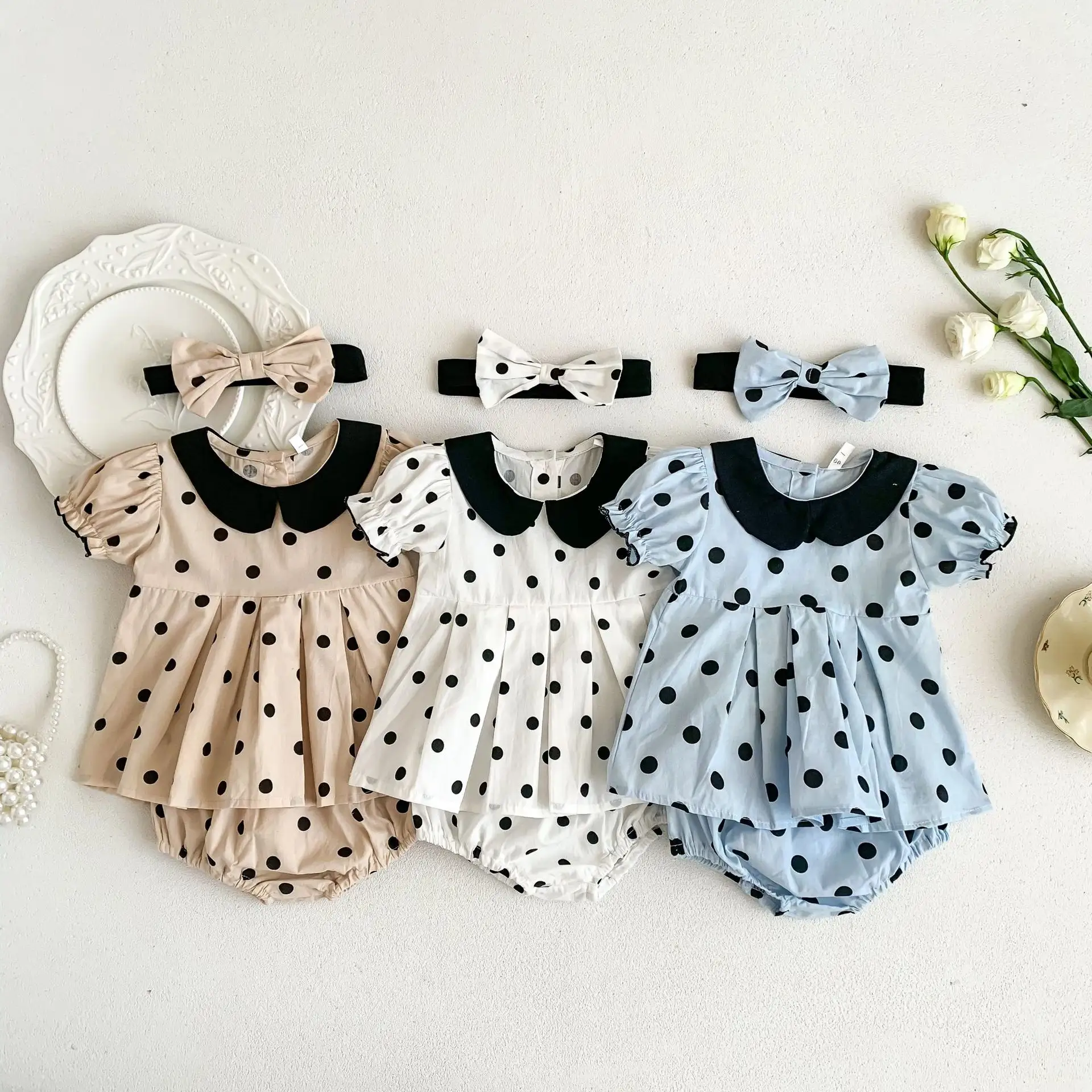 Vestito a maniche corte a pois per bebè top + pantaloni per il pane + fascia per capelli abbigliamento per bambina vestito a tre pezzi