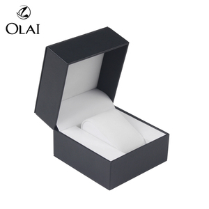 Caja de reloj para hombre de cuero pu negro sencillo y rentable de diseño simple con cuerda blanca en stock Entrega en 3 días