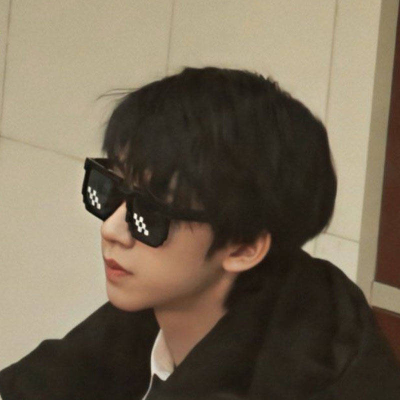 Celebrity he junlin same style