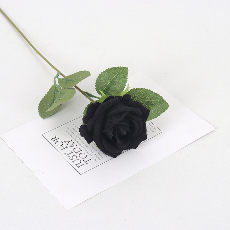 Petite tige noire en velours