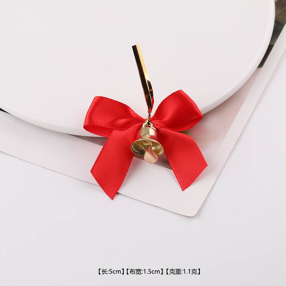 Red ribbon (with bells)