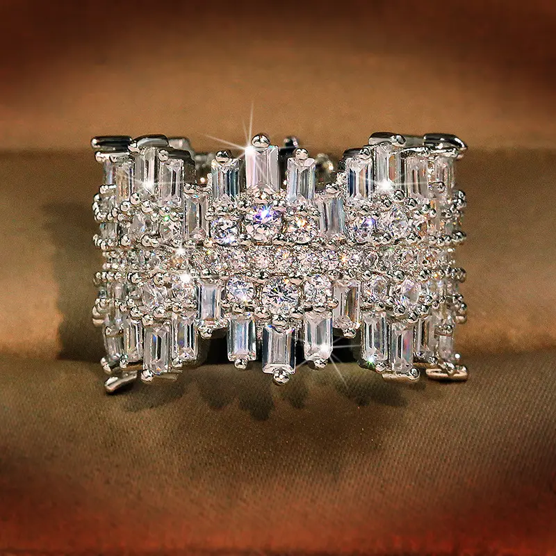 Vendite calde moda rame geometria zircone polsino anello donna matrimonio gioielli Color argento regalo di natale