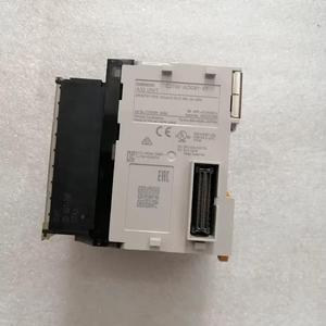 Serie PLC de control automático Módulo de entrada y salida analógica de stock original
