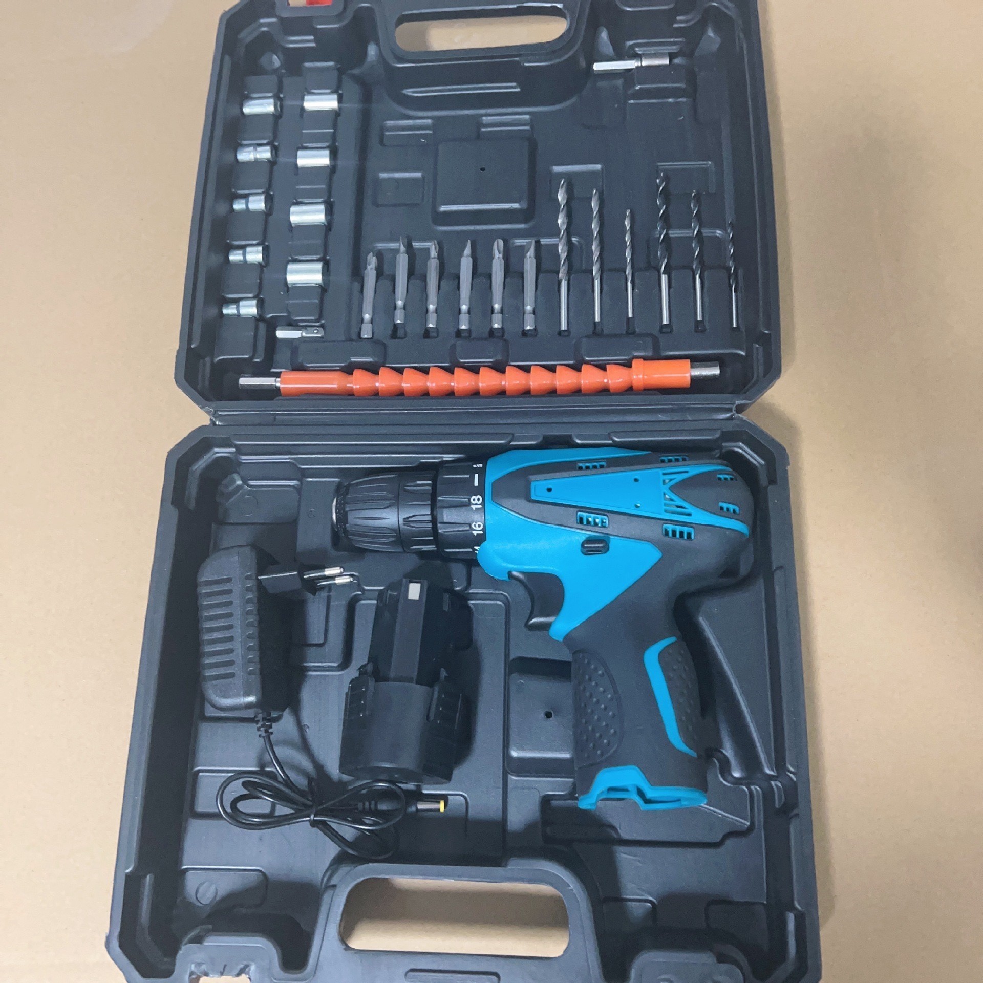 Impact one-electricity one-charging (plastic box)