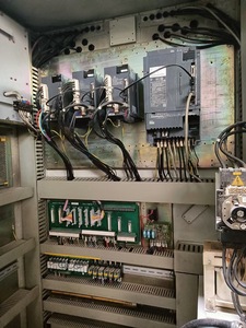 Good Condition CNC Machine FEELER <strong>VM</strong>-40SA 1060 Vertical Machining <strong>Center</strong> MITSUBISHI System with Cutter - Product Image 5
