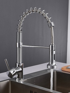 キッチンと洗面器用の豪華なブラッシュドゴールドデザイナー蛇口セット壁掛け滝 - Product Image 6