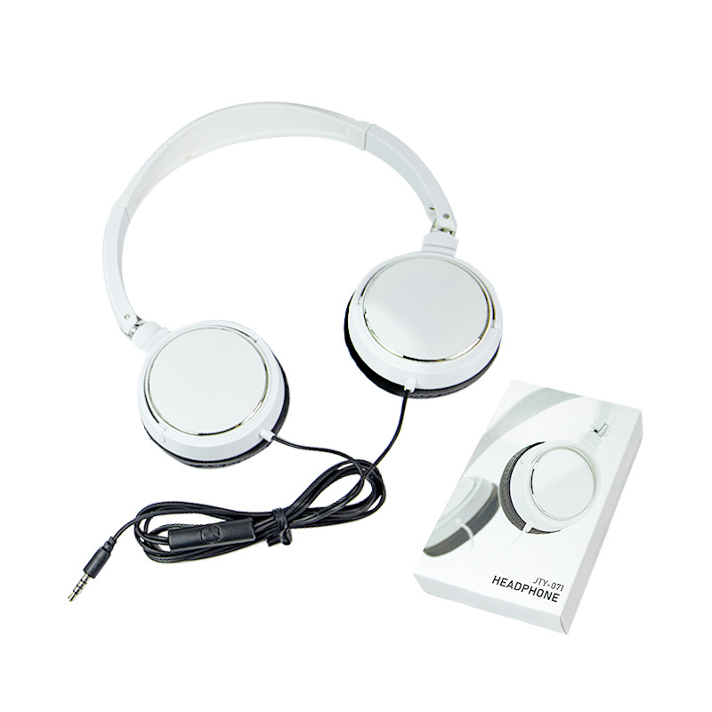 White with Mic
