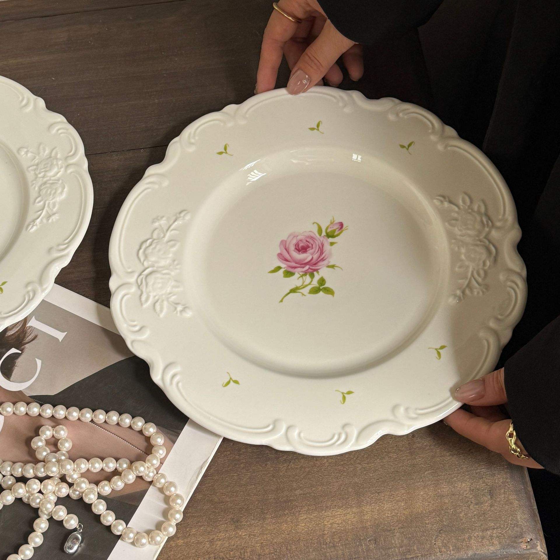 Lace pink rose plate, 10 inches 25.5*2.5