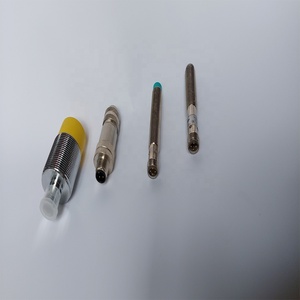 Induktive analoge Ausgangs sensoren Serie NBB4-12GM50-E2-V1 Zustand 100% Original Näherung schalter Sensor