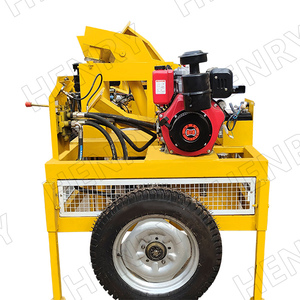 Diesel Power M7M1 Máquina de fabricación de bloques de barro de arcilla de enclavamiento hidráulico Máquina manual de ladrillos de arcilla roja - Product Image 4
