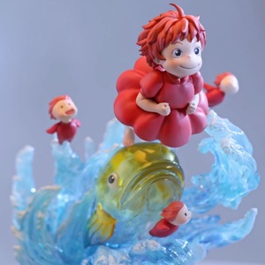 GK <span class=keywords><strong>Ponyo</strong></span> üzerinde uçurum Figuras modeli oyuncak bebek sevimli kız <span class=keywords><strong>Ponyo</strong></span> Anime figürü plastik heykeli heykelcik animasyon türevleri