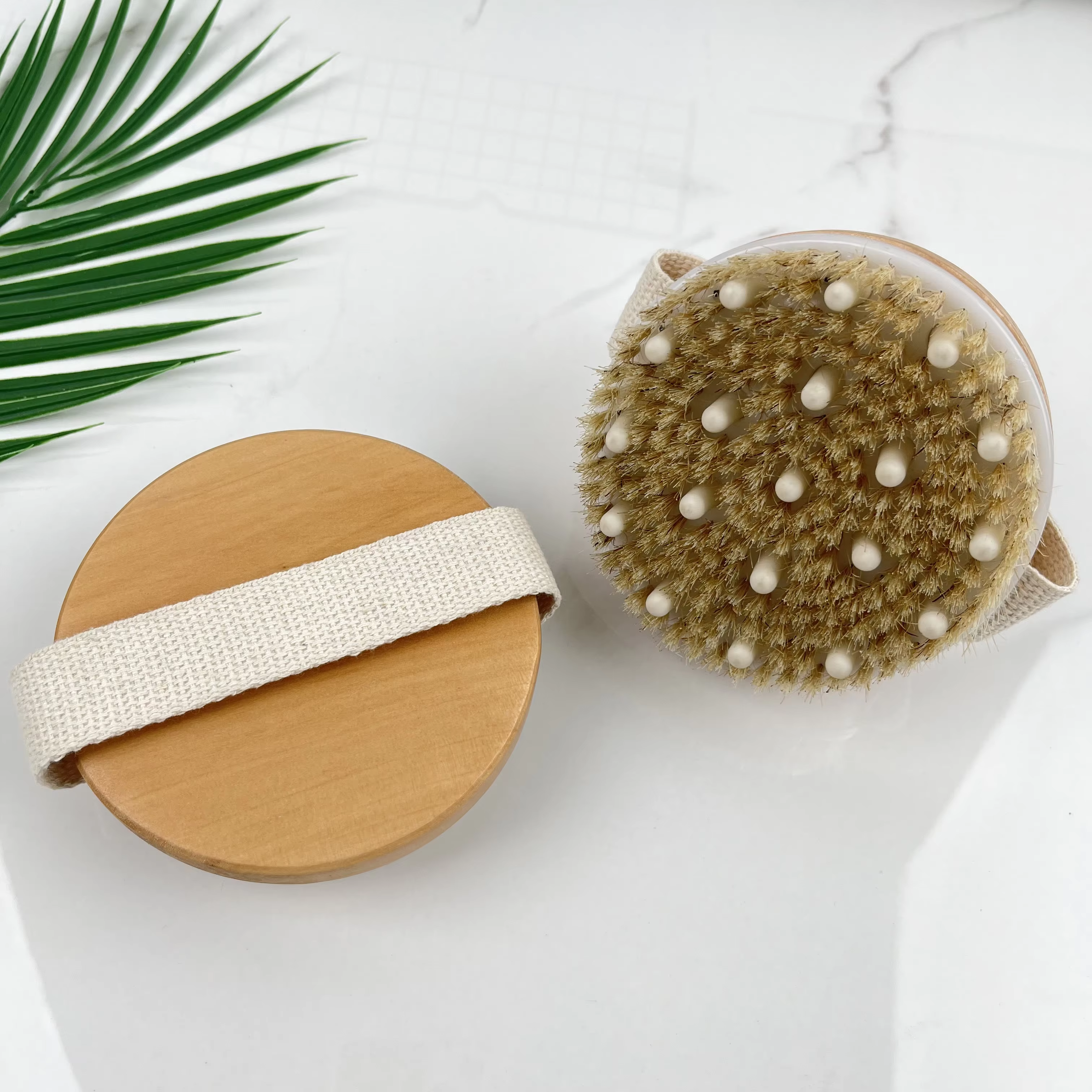 #072 Bois d'herbe + poils de sanglier + perle de massage