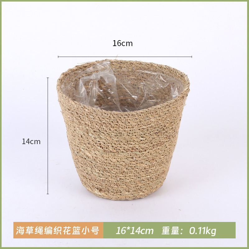 Cesta de flores tejida con cuerda de algas pequeñas