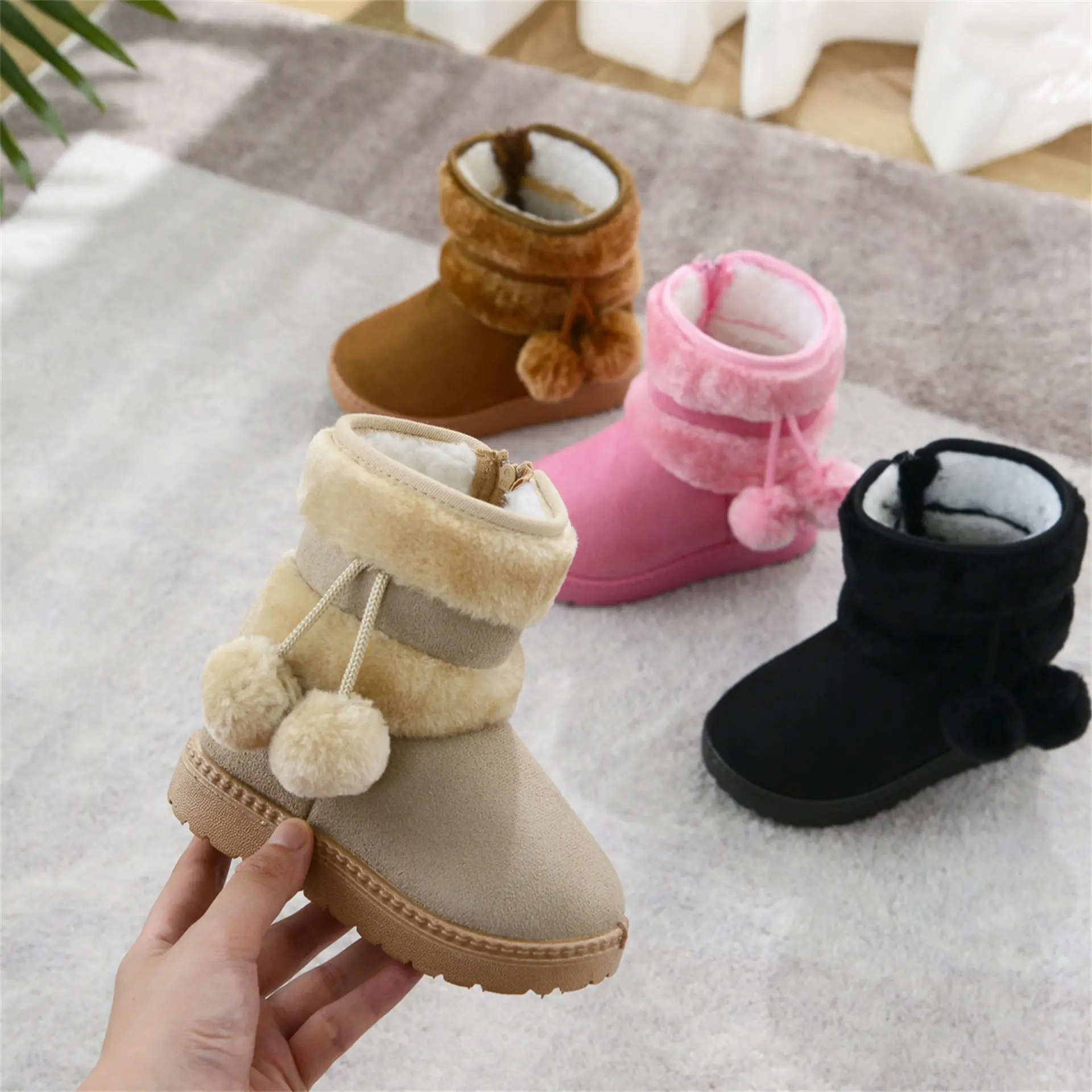 Bottes d'hiver de neige de sports de plein air chaudes pour enfants chaussures en peluche de haute qualité pour garçons et filles