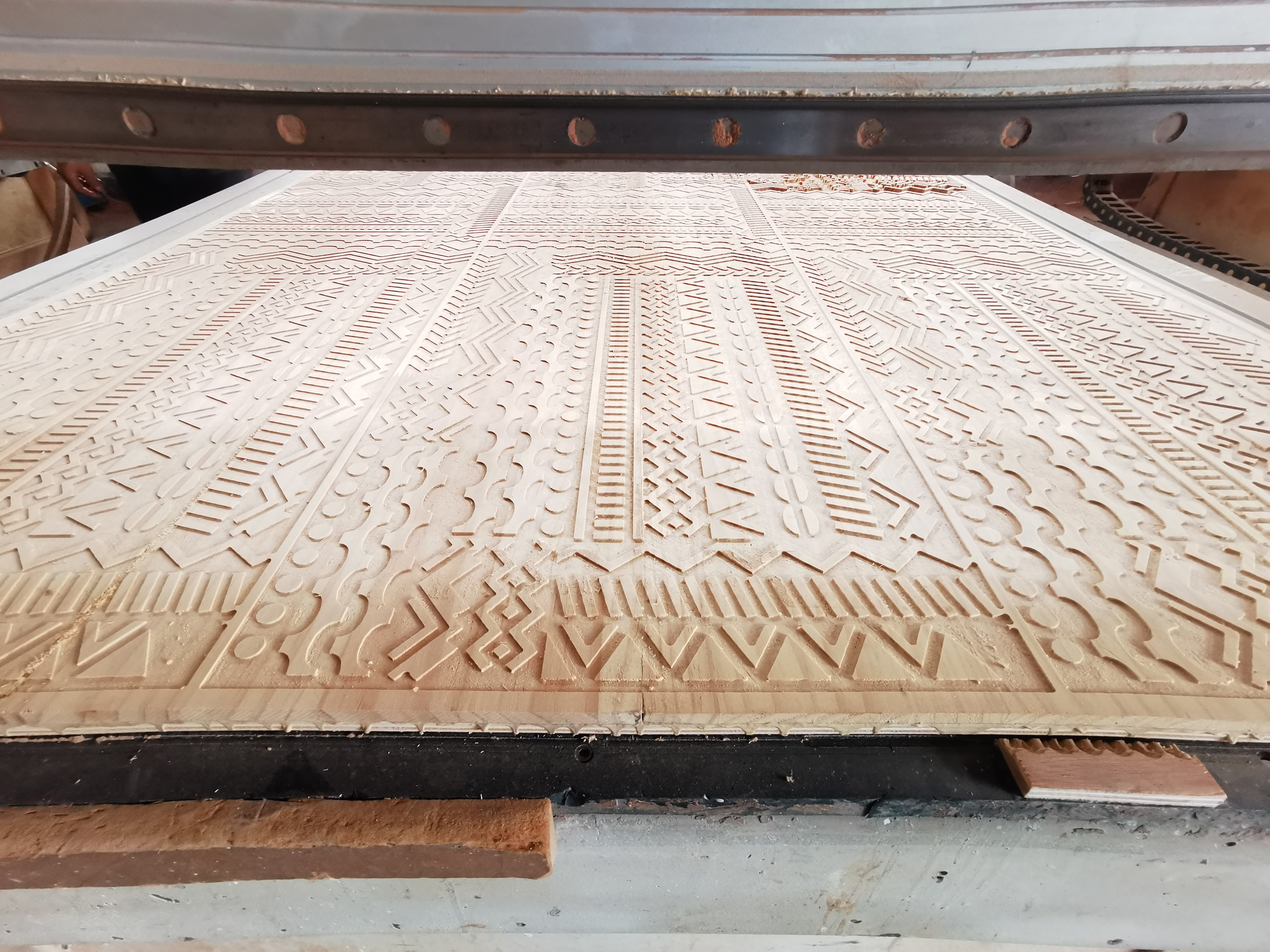 Pas de peinture MDF 300*2400mm*15mm