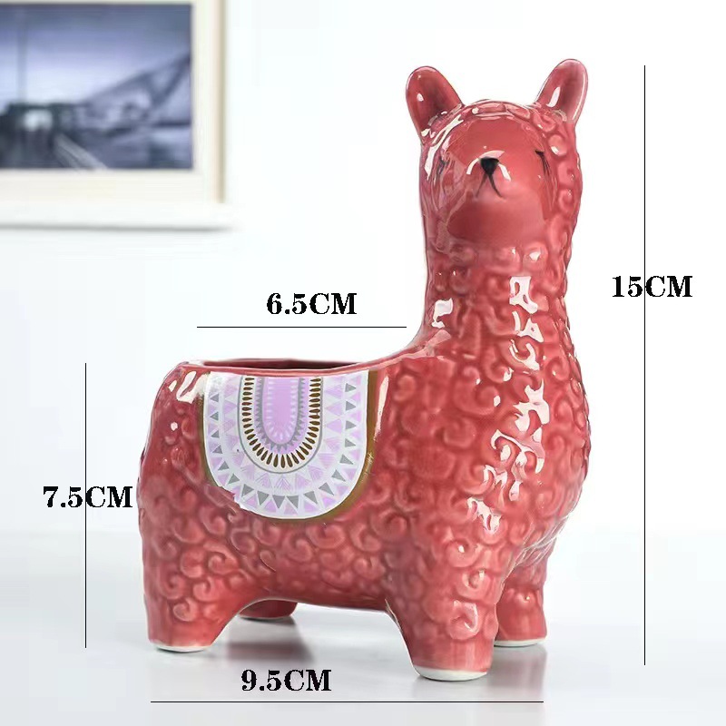 Head Tilt Alpaca Red