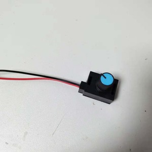 Bajo voltaje 0-10V DC Mini Manual LED Knob Dimmer con interruptor de control giratorio PWM Controlador de luz de atenuación - Product Image 6