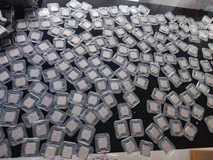 Intel Xeon E5 2666V3 E5 2673V3 E5 2678V3 E5 2680V3 E5 2683V3 E5 2696V3 E5 2697V3 E5 2699V3 cpu LGA2011-3 DDR4サーバー - Product Image 3