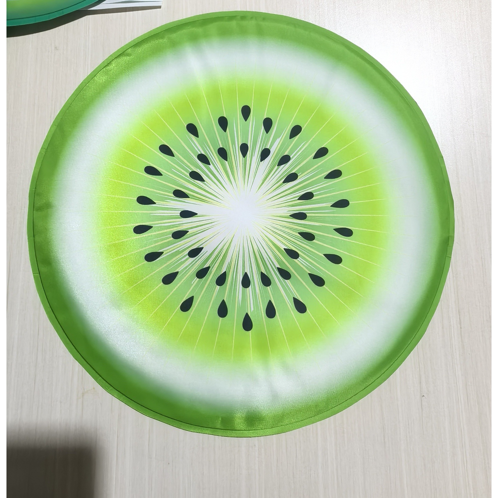 60cm round kiwi