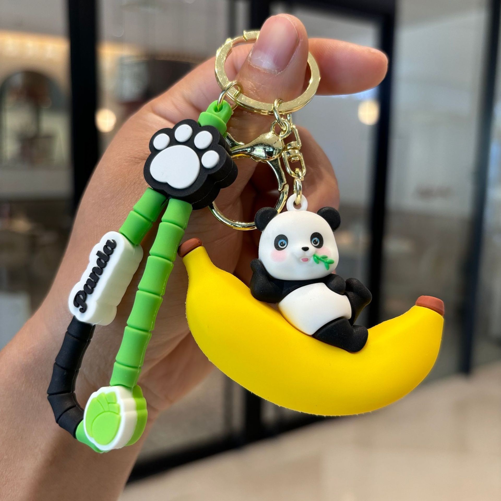 Panda keychain-banana