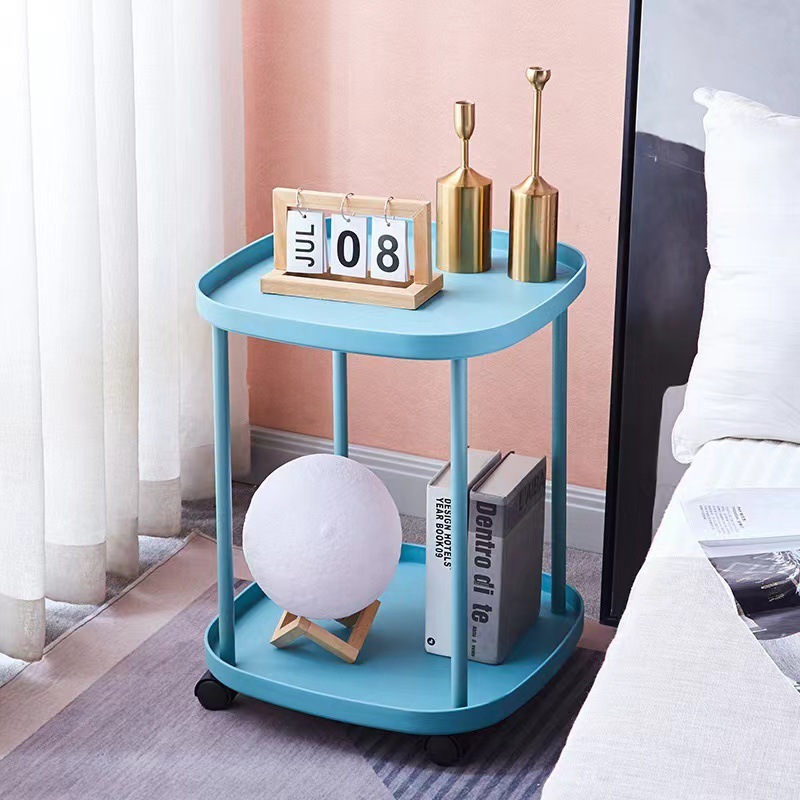 Table basse en plastique bleu